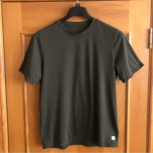 Vuori Other - Vuori Men Current Tech Tee Performance Short Sleeve T-Shirt Size M